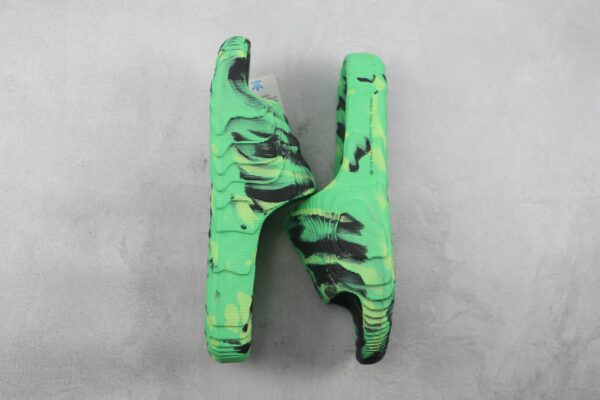 adidas-adilette-green-6.jpg