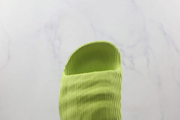 adidas-adilette-lime-4.jpg