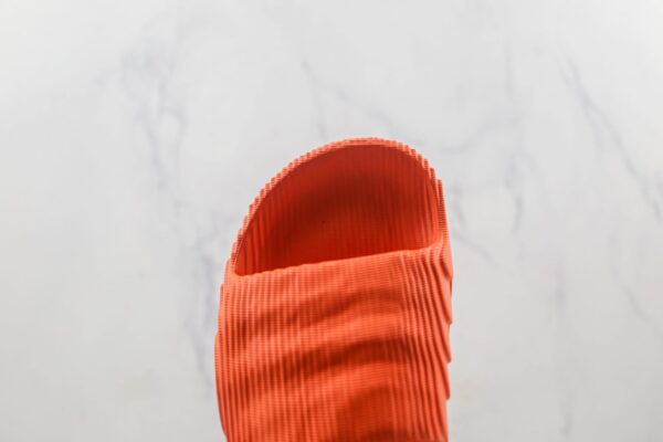 adidas-adilette-orange-6.jpg