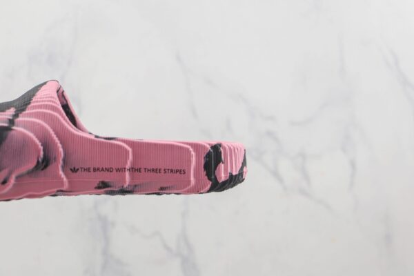 adidas-adilette-pink.jpg