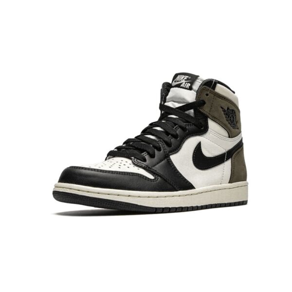 air-jordan-1-dark-mocha-1.jpg