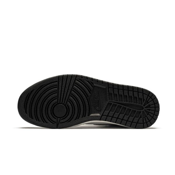 air-jordan-1-dark-mocha.jpg