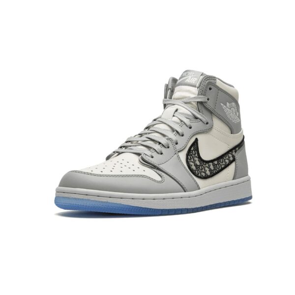 air-jordan-1-dior.jpg