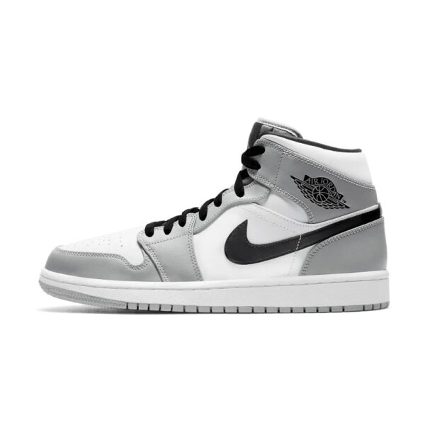 air-jordan-1-light-smoke-grey-3.jpg