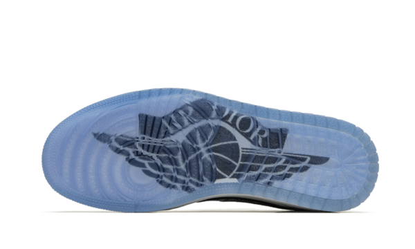 air-jordan-1-low-dior-1.png