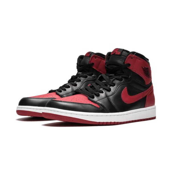 air-jordan-1-og-bred-2.jpg