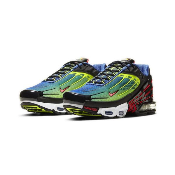 airmax-plus-3-hyper-royal-1.jpg