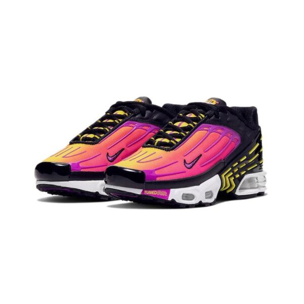 airmax-plus-3-hyper-violet-1.jpg