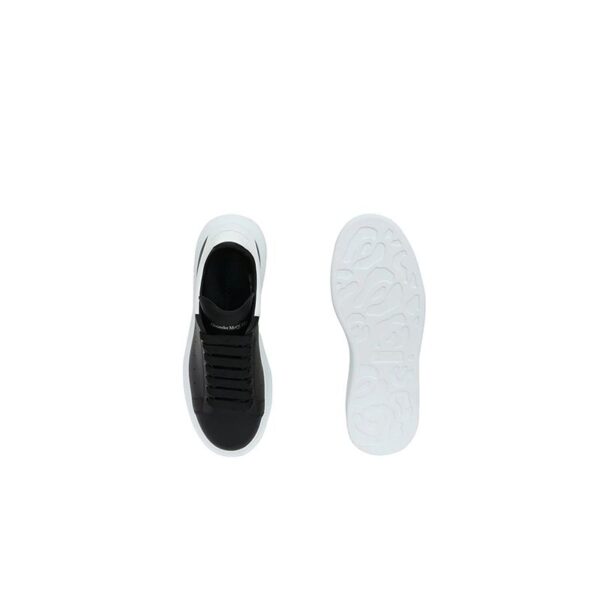 alexander-mcqueen-black-white-2.jpg