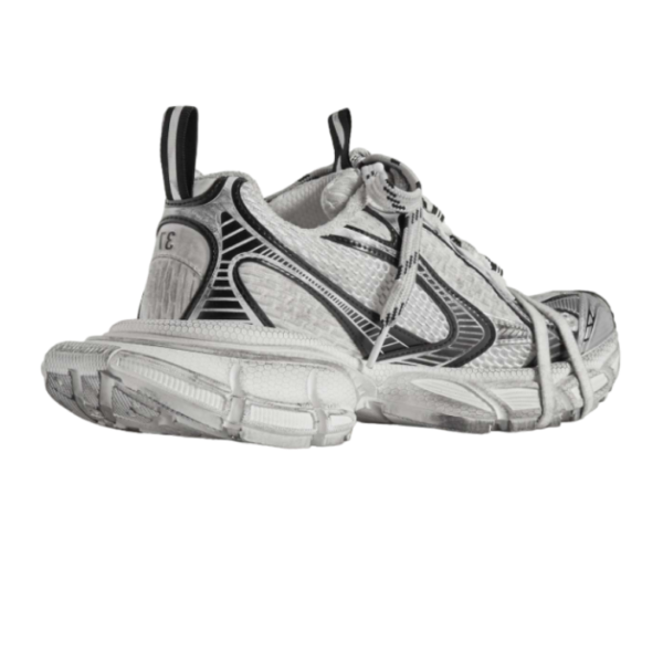 balenciaga-3xl-black-1.png