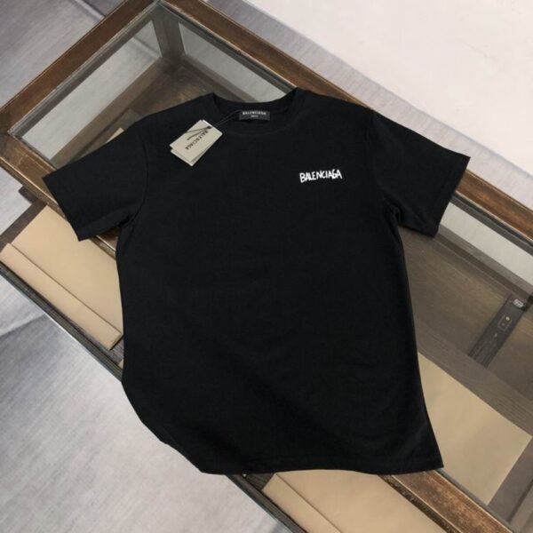 balenciaga´s-art-logo-5.jpg