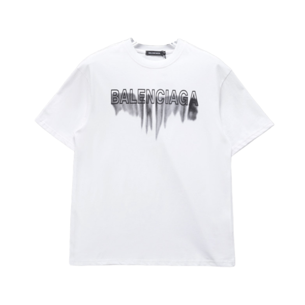 balenciaga´s-falling-apart.png