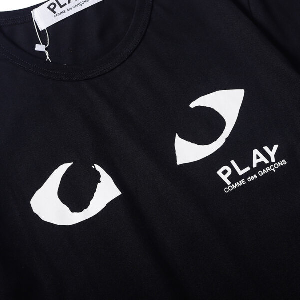 comme-des-garcons-t-shirt-4.jpeg