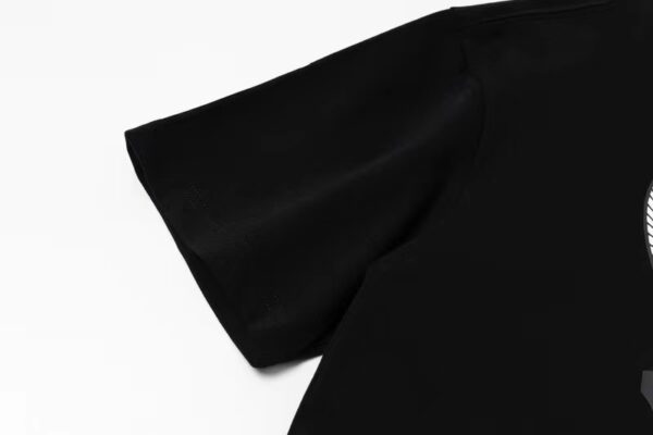 guccitshirt1-110.jpeg