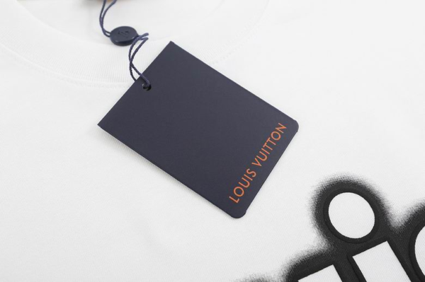louis-vuitton-basic-logo-7.png