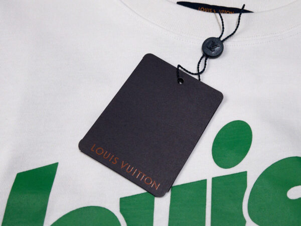 louis-vuitton-green-logo-9.jpeg