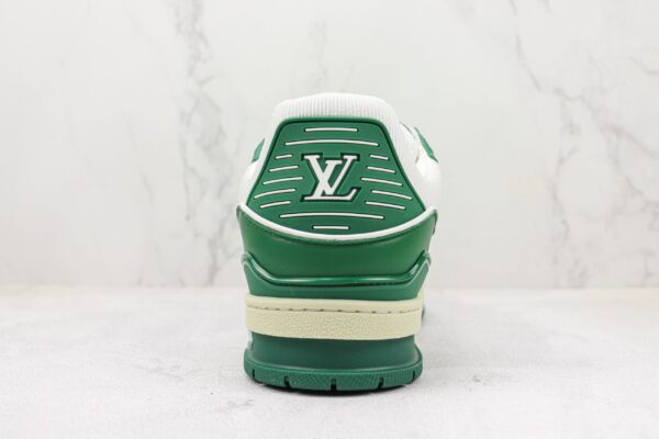 lv-trainer-sneaker-low-green-1.jpg