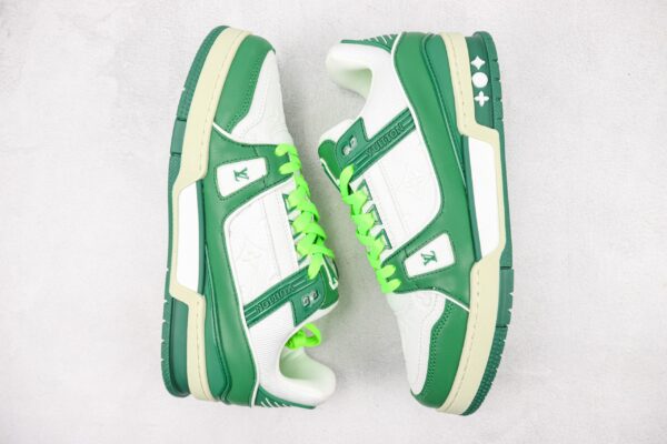 lv-trainer-sneaker-low-green-5.jpg