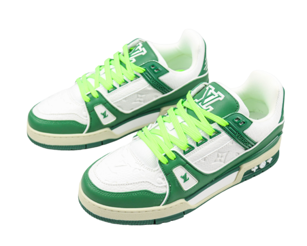 lv-trainer-sneaker-low-light-blue.png