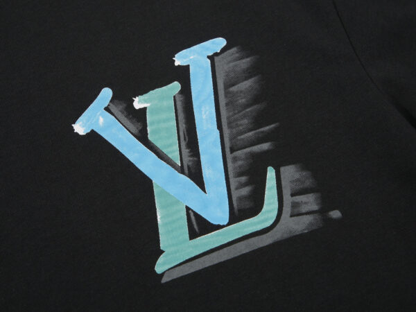lvthisrt1-14.jpeg