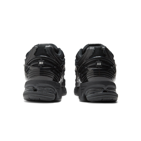 new-balance-1906-d-black-4.png