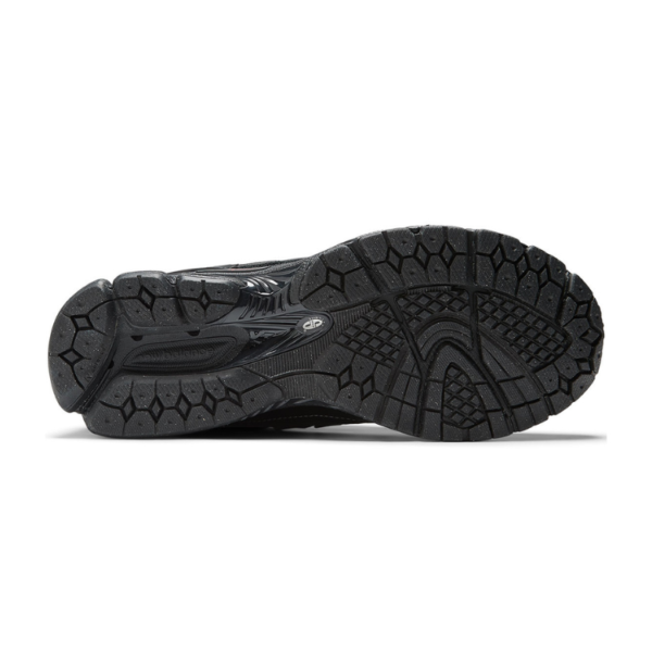 new-balance-1906-d-black-5.png