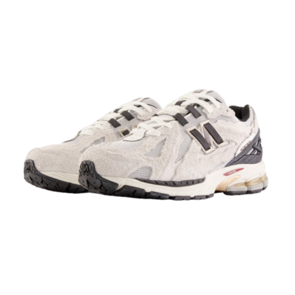 new-balance-1906-d-mountain-1.png