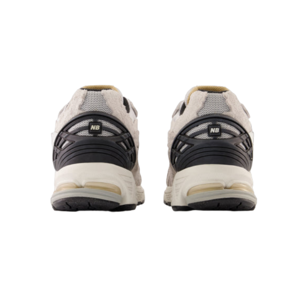new-balance-1906-d-mountain-2.png