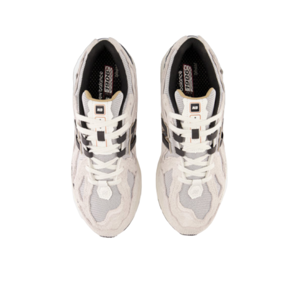 new-balance-1906-d-mountain-3.png