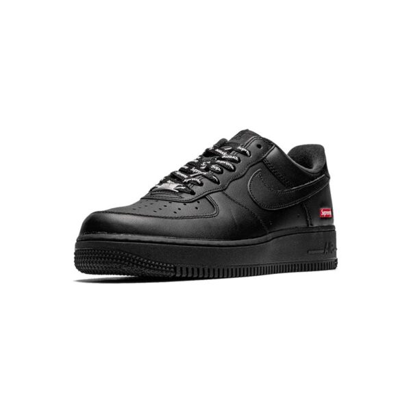 nike-air-force-1-supreme-black-1.jpg