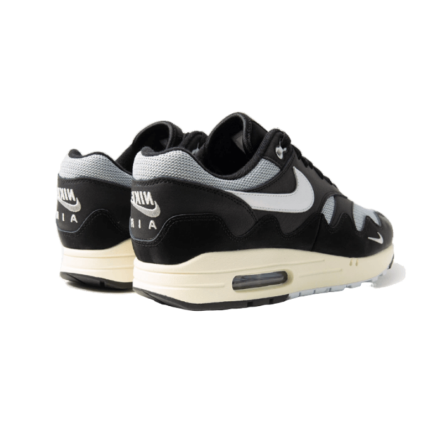 nike-air-max-1-patta-white-grey-3.png