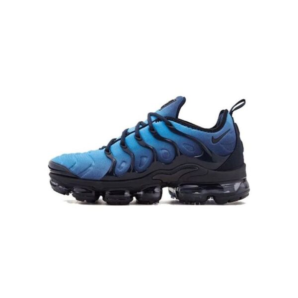 nike-air-vapormax-plus-photo-blue.jpg