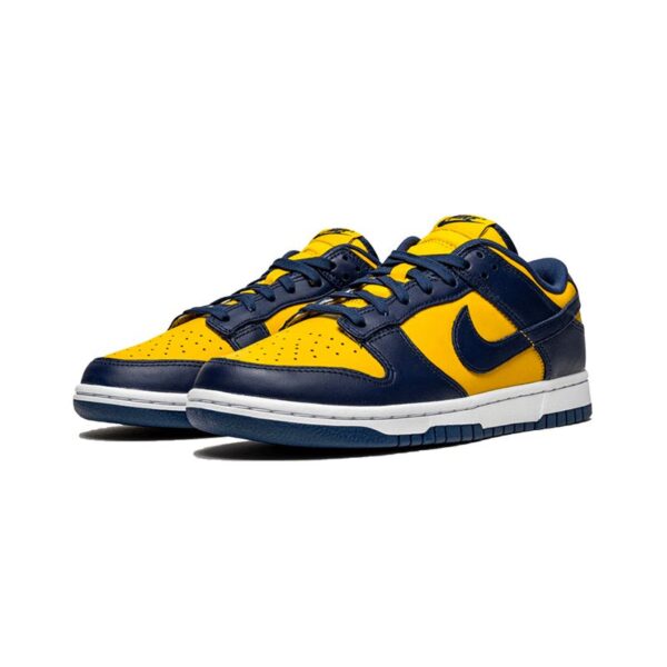 nike-dunk-low-michigan-4.jpg