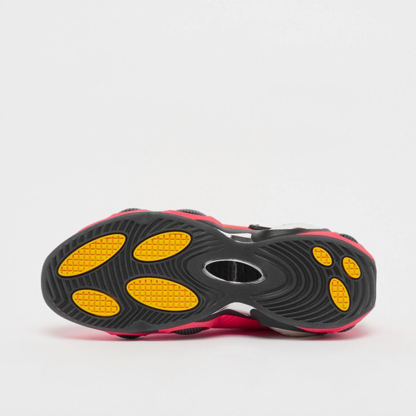 nike-nocta-glide-red-black-2.png