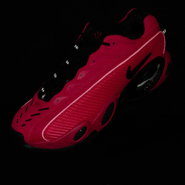 nike-nocta-glide-red-black.png