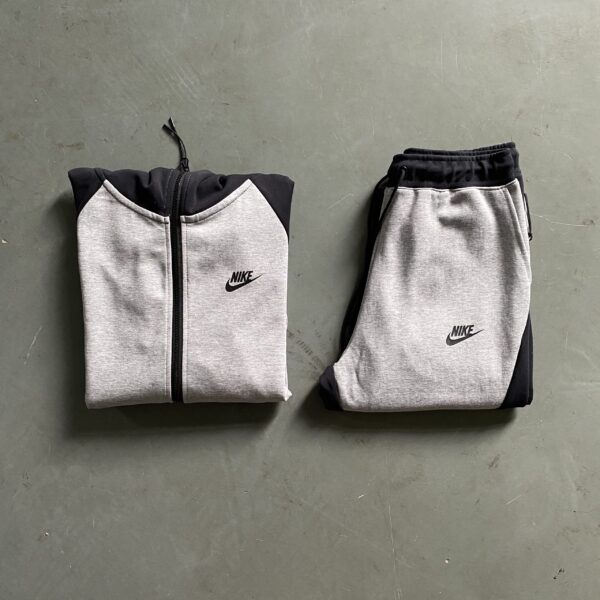 nike-tech-grey-black-1.jpg