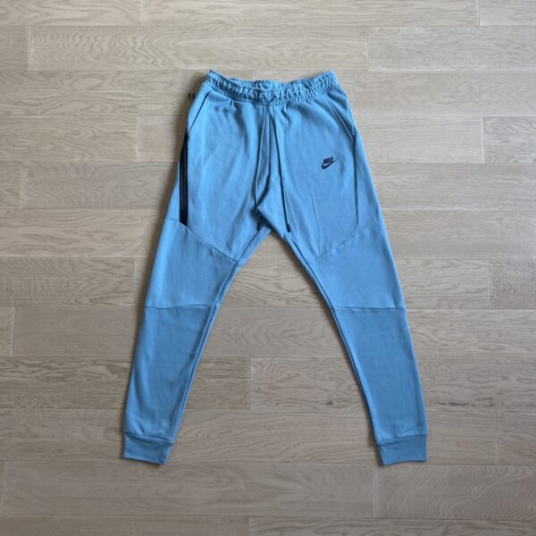 nike-tech-light-blue-3.jpg