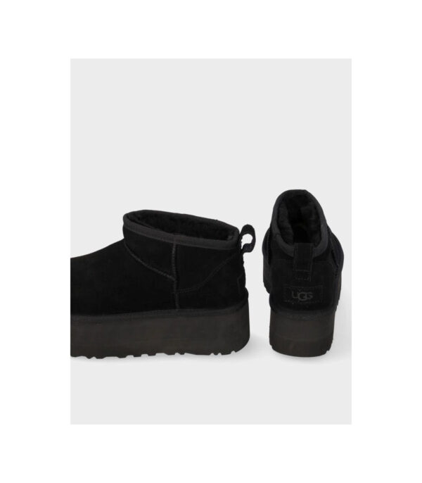 ugg-classic-black-3.jpg
