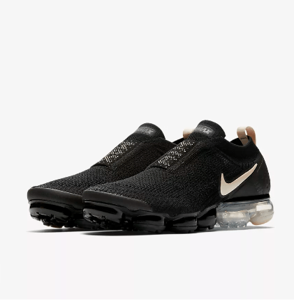 vapormax-flyknit-black-light-1.png