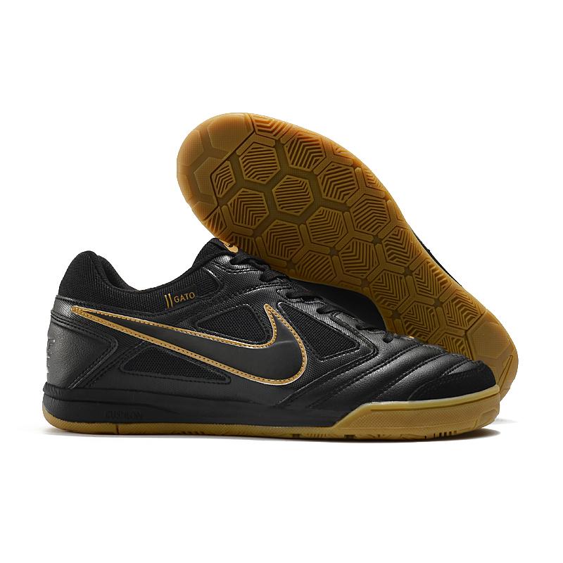 Supreme x Nike SB Gato